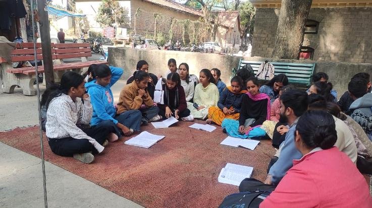 Solan: Protest continues for 10th day for restoration of recognition of Subathu College