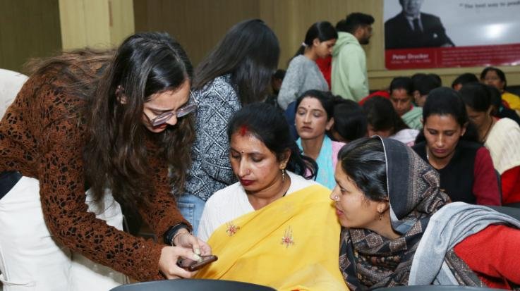 Solan: Students of Shoolini University become ambassadors of ABHA card program.