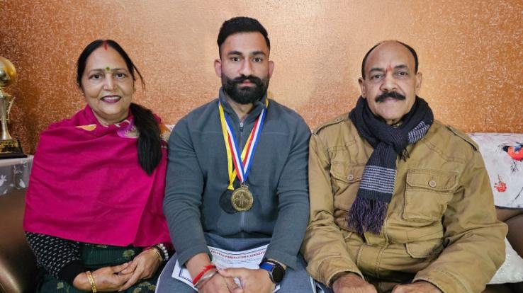  Indora: Dr. Vishal selected for Asia Trial after winning gold in power lifting.