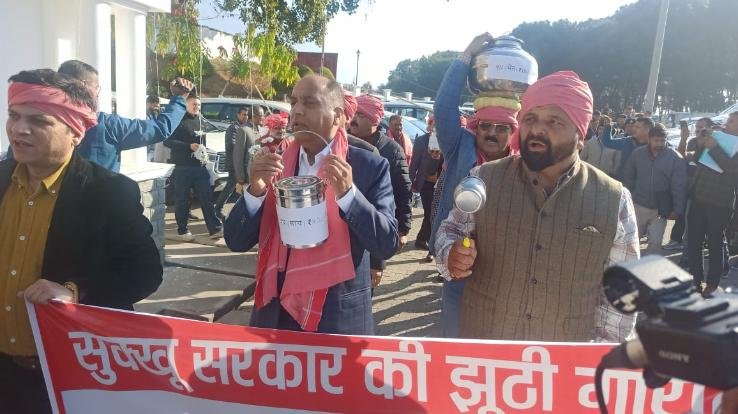  Assembly winter session: Opposition reminded Congress of another guarantee, demonstrated with milk utensils 222