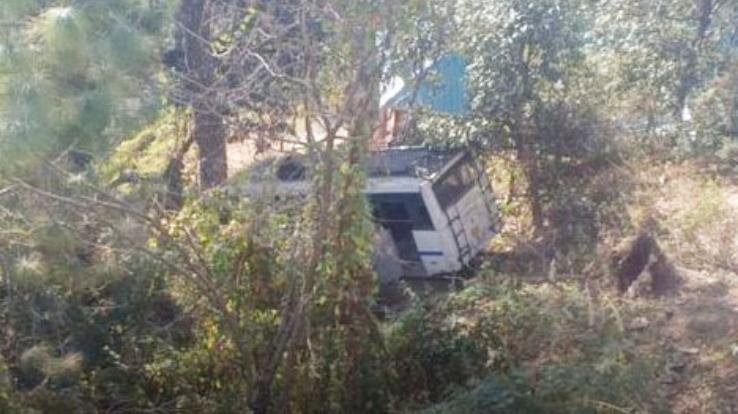 Shimla: Private bus rolls into ditch near MLA crossing, passengers narrowly escaped