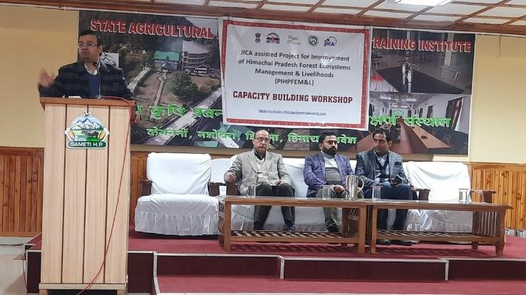 Shimla: JICA's deputy rangers learned accounting in Mashobra.123