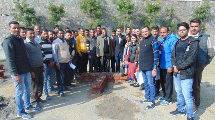 मिस्त्रियों की क्षमता वर्धन के लिए आयोजित कार्यशाला संपन्न