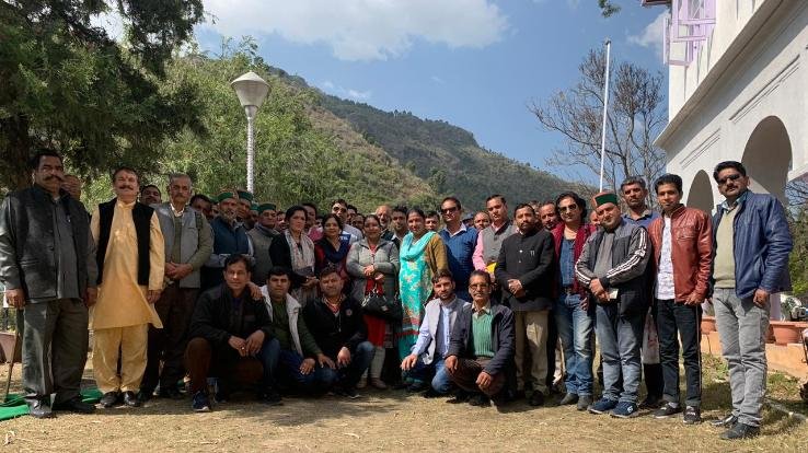 रूप सिंह ठाकुर की अद्यक्षता में हुई ब्लाक कांग्रेस अर्की की मासिक बैठक 