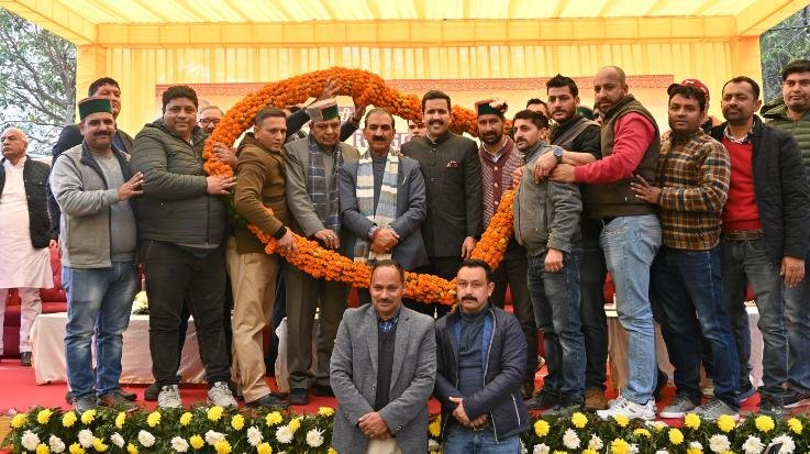 Solan: Chief Minister gave a gift of Rs 186 crore to the people of Solan.