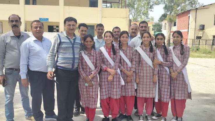 Student's school Kunihar's result of plus two was excellent.