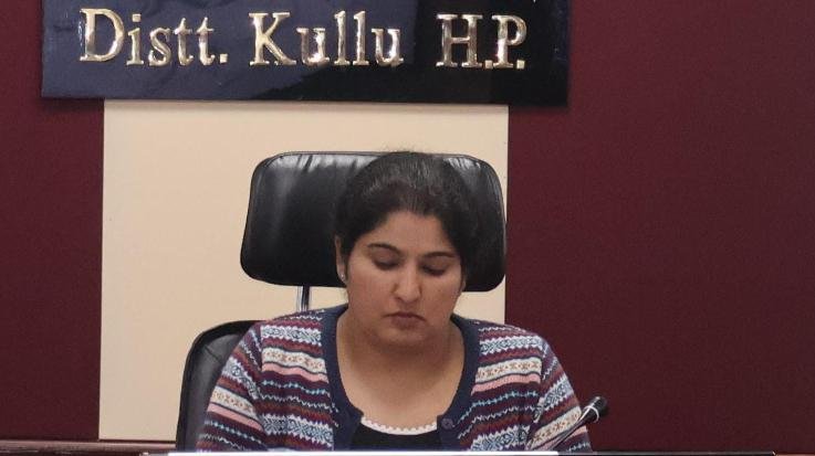 Kullu: Employees deployed in essential services should fill 12-D form for voting by May 12.