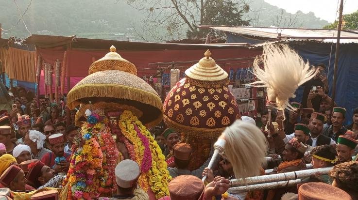 Dev Shri Bada Chhamahun along with Lav-Lashkar reached Banjar fair after 105 years.
