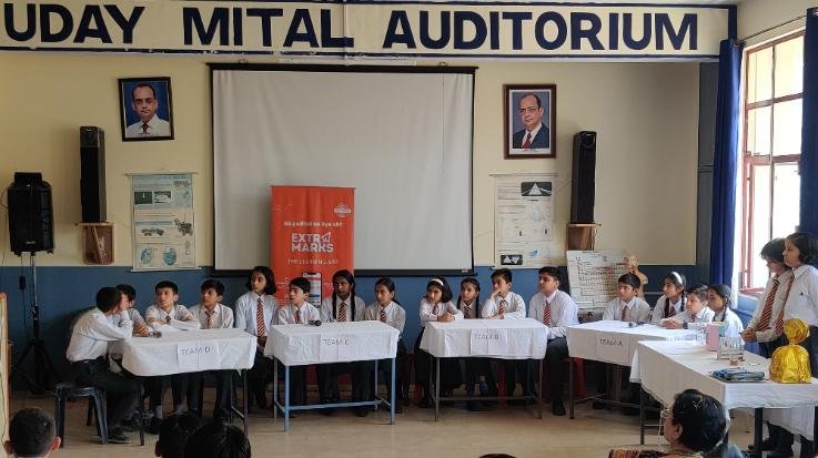 Science quiz competition was organized for children of class 6th to 8th in Dayanand Adarsh ​​Vidyalaya, Solan.