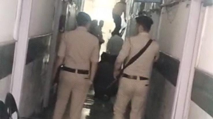 Deputy Director Elementary Education office sealed in Shimla, stir in education department