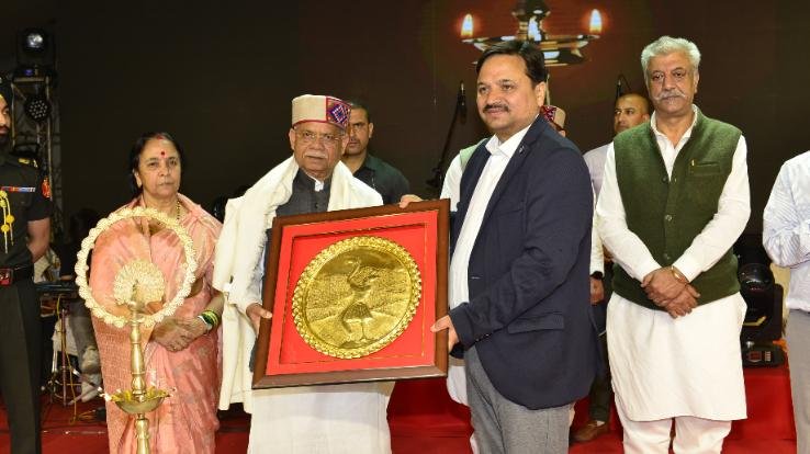 Governor inaugurates four-day international Shimla summer festival