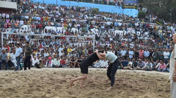 Solan: Gauri of Chandigarh and Gagan of Punjab won Dangal.