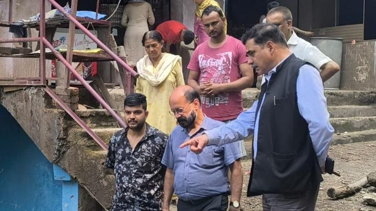 Kunihar: Sanjay Awasthi once again reached Gambarpul, ordered the department to work soon