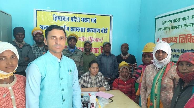 Kinnaur: Labor Department organized free medical camp for Border Roads Organization workers.