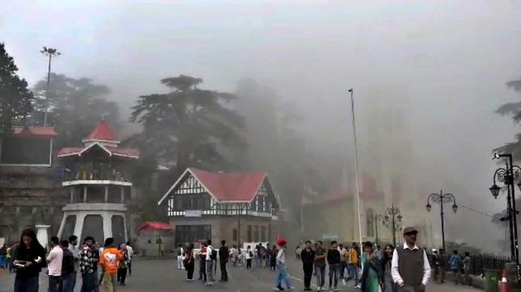 In Himachal, the Meteorological Department has issued an alert of heavy rain till 18, 19 and 20 July.