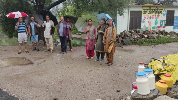 Thousands of women associated with milk cooperative societies in Himachal, effect of increase in milk purchase price visible