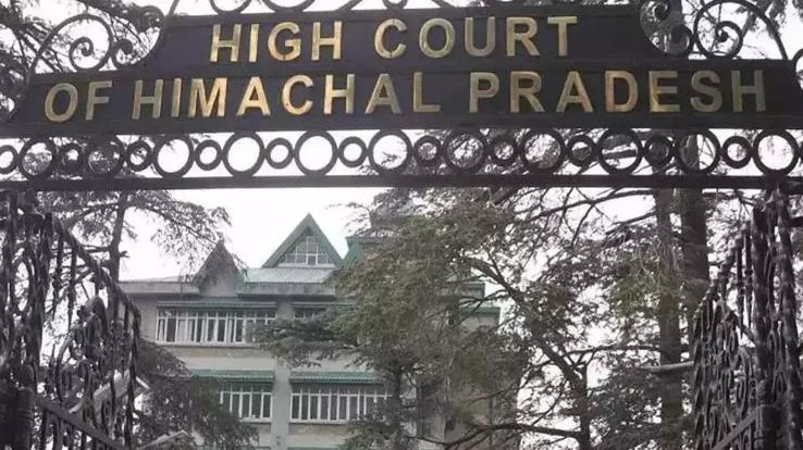 Himachal High Court: Government should collect fees from tourists to keep the environment clean