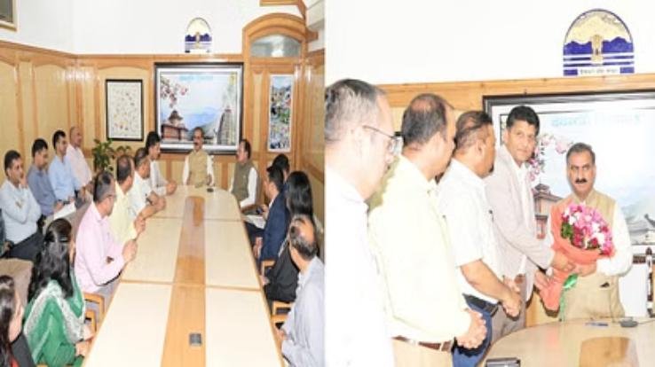 Delegation of Himachal Pradesh Administrative Services Association met the Chief Minister