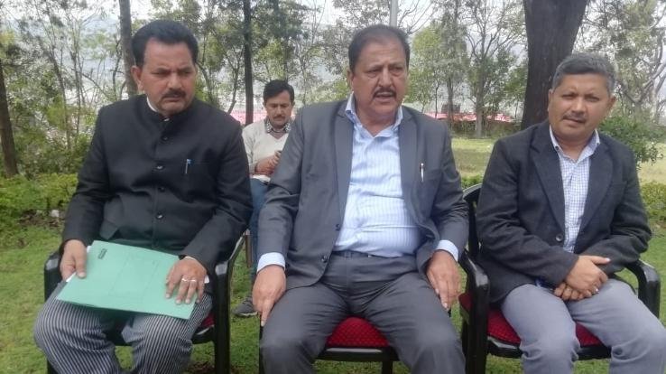 उत्तरी भारत से होली मना कर लौटे मजदूरों के स्वास्थ्य जांच की सरकार को चिंता नहीं