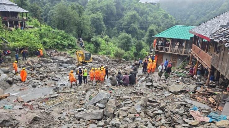 9th body recovered in Rajban, Mandi, 10 people were missing, 100 soldiers are engaged in relief and rescue work.