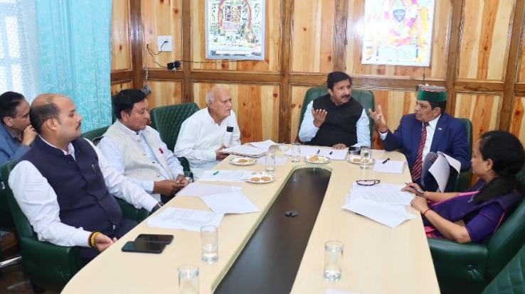 Government has no intention of closing Himcare scheme: Mukesh Agnihotri