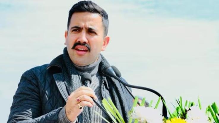 Himachal: Vikramaditya Singh said, more than 200 roads will be built in PMGSY Phase-4.
