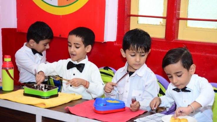 Solan: Workshop on table manners organized at Eurokids Play School Kotlanala