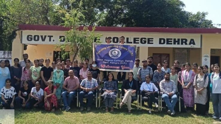 Dehra: Aviation Entrance Scholarship Examination organized for the development of college students.