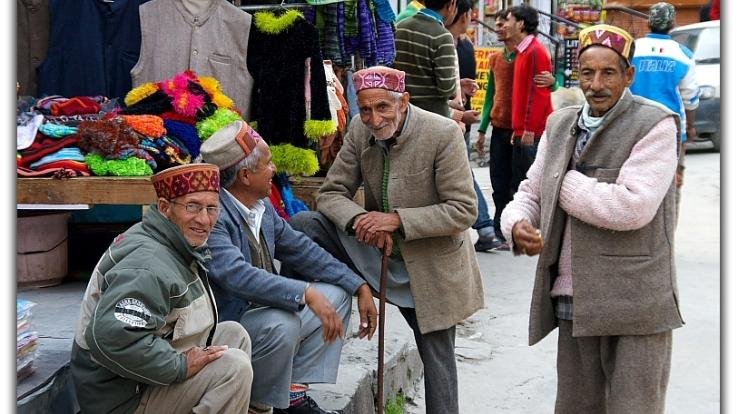 In Himachal, doctors will treat elderly people above 70 years of age by visiting their homes.