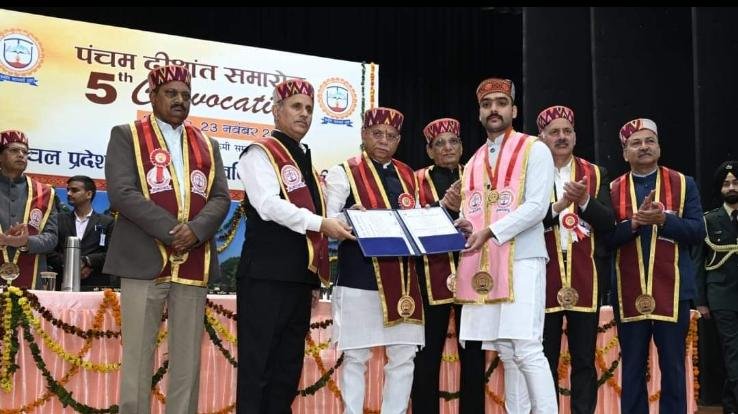 Dharampur: Prince Thakur increased the prestige of Dharampur sub-division by securing first position in the state in M ​​Pharmacy.