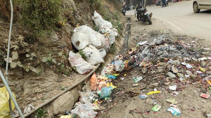 Karsog: Municipal Panchayat Karsog's garbage is running on paper only.