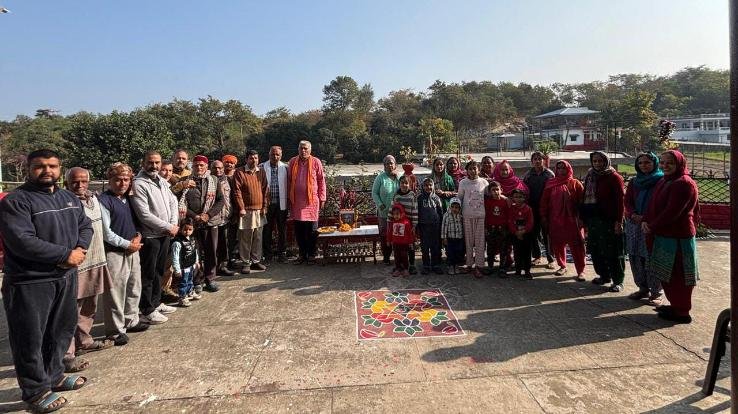 Jaswan-Paragpur: BJP workers paid tribute to Atal Bihari Vajpayee on his 100th birth anniversary.