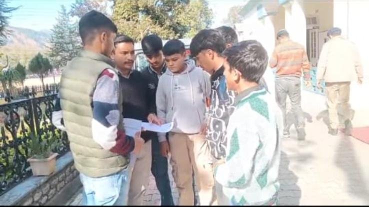 ABVP Chamba workers demand impartial investigation into Banikhet murder case