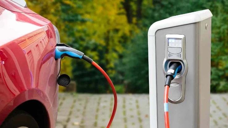 Big step towards making Himachal a green state, government will install 41 new charging stations