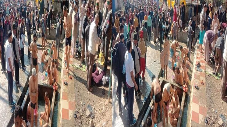 Shimla: Crowd of devotees at religious place Tattapani on Makar Sankranti.