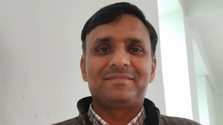 Paragpur- Dr.- Mahipal- returned- to- Balahar- after- participating- in- the- international- seminar- organized- in- Thailand.