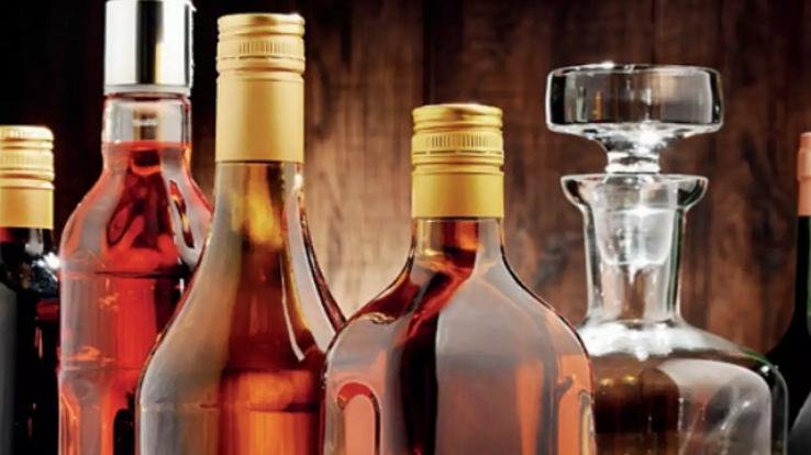 Decision -to -auction -liquor -contracts -in -Himachal -will- be -taken- in -the -cabinet -meeting