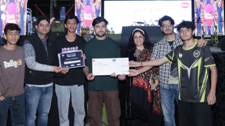  Shoolini -University -hosts -the -2nd -edition- of -techfest -'Glitch'