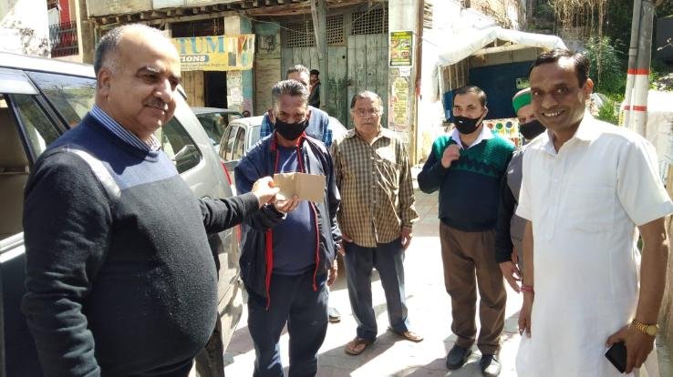 कोविड-19 रिलीफ फण्ड में 62 हजार रुपए का अंशदान