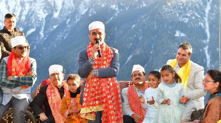  There will be a permanent solution to the electricity problem during autumn in Pangi area: Chief Minister