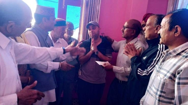  Kunihar: Police Pensioner Association District Solan provided relief amount of 10 thousand rupees to the victim's family