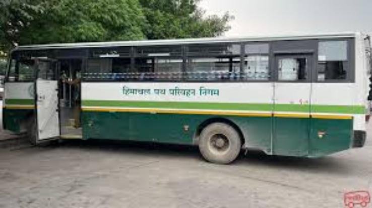 Students studying in Srinagar will return to Himachal today, on the instructions of the Chief Minister, HRTC will help to make the campaign successful