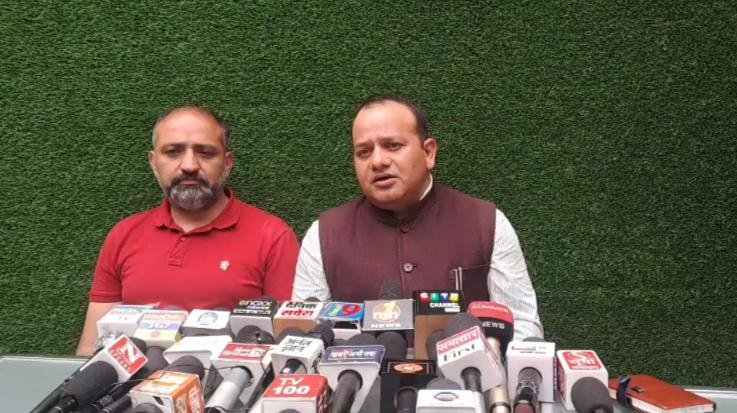 There are no doctors in hospitals in Pangi, BJP MLA Dr. Janak Raj knocked on the door of High Court