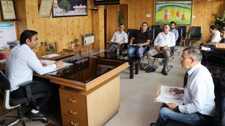 Indora's Raja Khas village becomes the state's first solar model village: Hemraj Bairwa