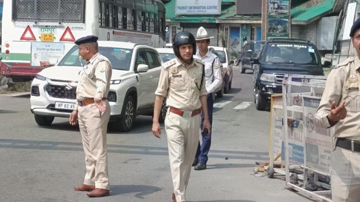 Shimla police strengthens traffic management for summer tourist season, additional forces deployed