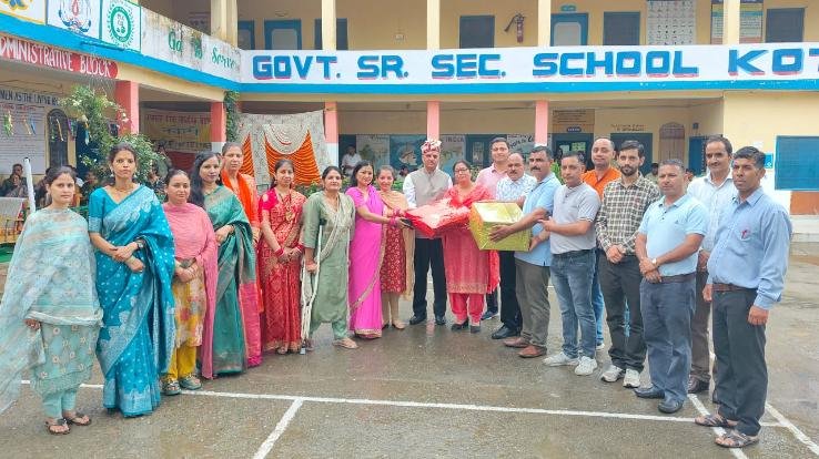 Kunihar: Spokesperson Gopal Sharma retired from Government Senior Secondary School, Koti.