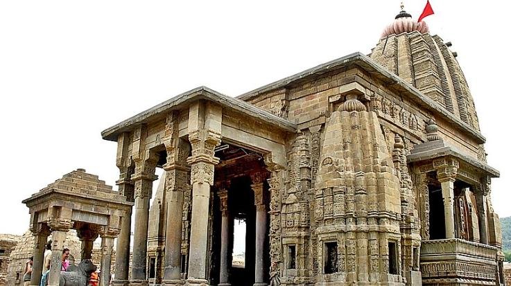 ravana_is_not_burned_in_shivas_city_baijnath_himachal_pradesh