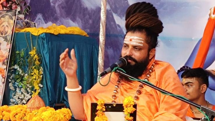 Una: On the fourth day of Shri Shiv Mahapuran Katha, there was a glow of devotion on Shiv Vivah, devotees danced on bhajans