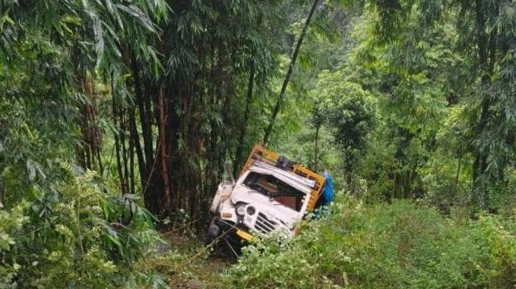 Pickup fell at Ikku turn in Palampur, 4 dead, 29 were on board