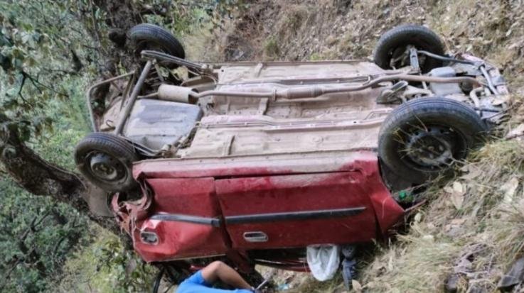 Himachal_Car_falls_into_ditch_in_Kotli_subdivision_of_Mandi_two_dead_woman_injured